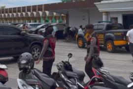 Polwan Samapta Polda Bengkulu Laksanakan Patroli dan Pengamanan Salat Jumat