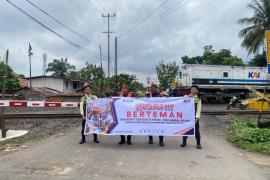 Disiplin di Perlintasan, KAI Divre III Palembang Dorong Kesadaran Keselamatan Bersama