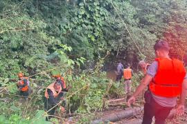 Sat Samapta Polres Rejang Lebong Lanjutkan Pencarian Korban Hanyut Hingga Danau Suro Kabupaten Kepahiang