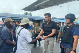 Korowai Memanggil Nurani: Solidaritas Warga Menguat di Tengah Penembakan Pilot, Empat Pelaku Diamankan dan Pengamanan Bandara Diperketat