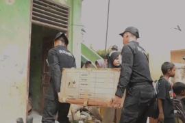 Taruna Akpol Latsitardanus di Aceh Tamiang, Bersihkan Lumpur Pasar hingga Santuni Korban Hanyut