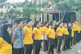 Melalui Olahraga Bersama, Karorena Polda Bengkulu Ajak Personel Tingkatkan Kesehatan dan Kekompakan