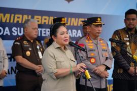 Lepas Bantuan Kemanusiaan 22 Kontainer untuk Korban Bencana Sumatera, Kapolri: Wujud Kehadiran Negara