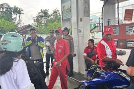 Kapolres Lebong Monitoring SPBU Muara Aman, Pastikan Stok BBM Aman Jelang Lebaran