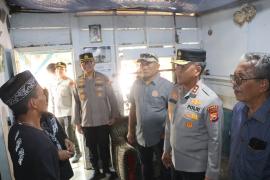Kapolda Bengkulu Letakkan Batu Pertama Bedah Rumah ke-72, Wujud Nyata Kepedulian untuk Warga