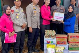 Bhayangkari Gelar Kegiatan Sosial Bersama Polres Lebong, Kunjungi Anggota Terdampak Banjir