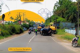 Satker 1 BPJN Bengkulu melalui PPK 1.2 melaksanakan kegiatan Preservasi Jalan di ruas jalan nasional Sebelat-SP. DPRD, Kabupaten Bengkulu Utara /Foto : BPJN Bengkulu 