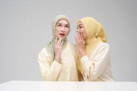 Mengusung Konsep Timeless Fashion, napocut Ungkap Rahasia Hijab Paris Tetap Tegak Paripurna Hingga 100x Cuci