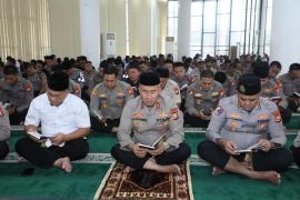 Jaga Profesionalisme dan Moral Anggota, Polda Bengkulu Gelar Binrohtal Bersama