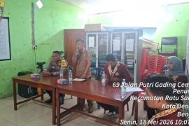 Polri Hadir di Tengah Masyarakat, Bhabin Penurunan Sambangi Mahasiswa KKN ikuti Pemaparan Program Kerja Mahasiswa KKN UINFAS