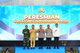 Resmikan Asrama dan Sarpras Polda Kaltim, Kapolri: Berikan Pengabdian Terbaik untuk Masyarakat 