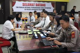 Polres Bengkulu Selatan Perkuat Reformasi Birokrasi Lewat Evaluasi Zona Integritas