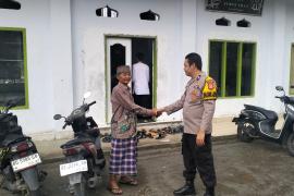 Personel Polsek Kabawetan Laksanakan Pengamanan Sholat Jumat, Jamaah Beribadah Aman dan Nyaman