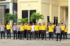Brigjen Pol Yudhi Sulistianto Wahid memimpin apel perdana bersama jajaran personel di Lapangan Anton Soejarwo Polda Bengkulu