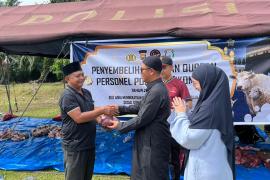 Polres Mukomuko Gelar Pemotongan Penyembelihan Hewan Qurban Idul Adha 1447 H 