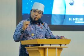 Gubernur Helmi Hasan