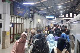 Libur Tahun Baru Islam 1448 H, KAI Daop 2 Bandung Layani Lebih dari 13 Ribu Pelanggan