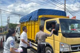 Tim Pembina Samsat Kota Bengkulu Gencar Sosialisasikan Program Pemutihan dan Aplikasi SIGNAL di Pusat Keramaian