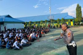 Satlantas Polresta Bengkulu Sosialisasikan Tertib Berlalu Lintas kepada Siswa-Siswi SMK Negeri 1 Kota Bengkulu