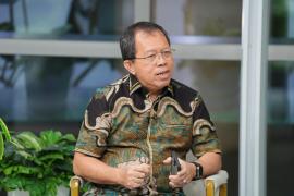 Guru Besar Tetap Bidang Ilmu Pemerintahan Sekolah Tinggi Ilmu Kepolisian (STIK)-PTIK, Prof. Dr. Drs. Albertus Wahyurudhanto, M.Si., 
