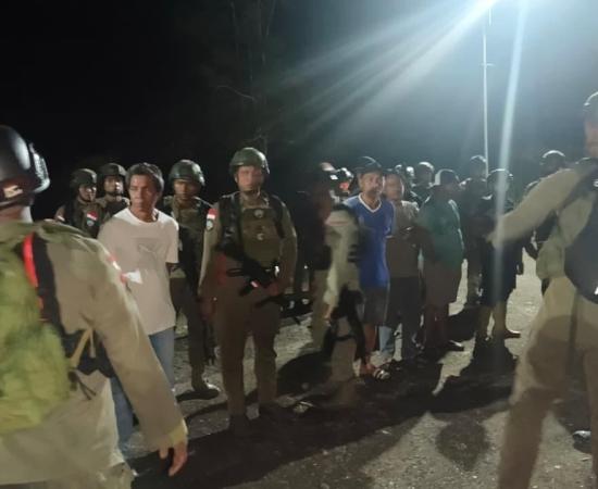 Satgas Ops Damai Cartenz Bersama Polres Yahukimo Jamin Keamanan Logistik Pasca Gangguan Kamtibmas di Perairan Yahukimo