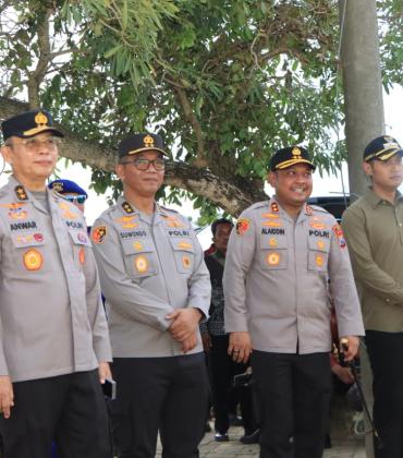 Polri Bersama Petani Jagung Tuban Bersiap Sambut Kehadiran Presiden RI pada Panen Raya