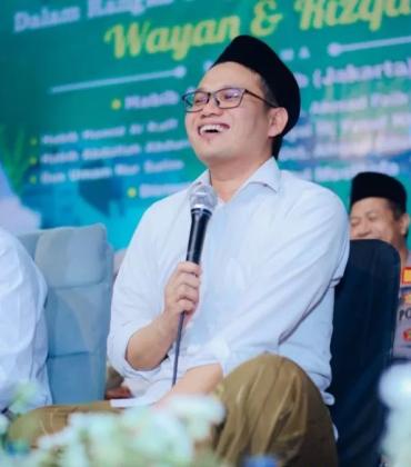 Tokoh Muda Santri sekaligus Pengasuh Pondok Pesantren LP3IA Al-Quran Narukan, KH. Zaimul Umam, Ns.,