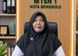 Kepala Madrasah Tsanawiyah Negeri (MTsN) 1 Kota Bengkulu, Dr. Diniah, M.Pd.Si.,