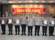  Kapolres Bengkulu Utara Apresiasi 5 Personel Melalui Penghargaan  