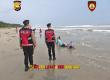 Personel Piket Pos Shelter Ditsamapta Polda Bengkulu Patroli Jalan Kaki dan Imbau Anak-Anak Tidak Mandi di Pantai Panjang
